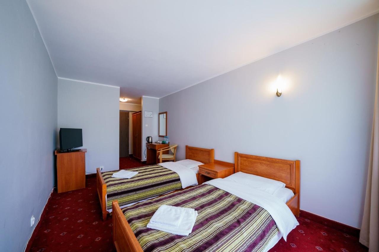 Promenada Zegrze Hotel Bialobrzegi  Exterior photo